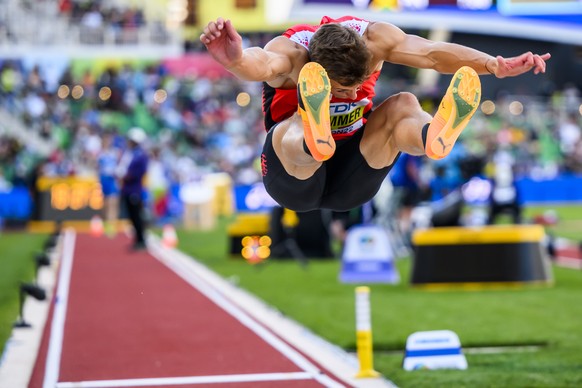 Simon Ehammer of Switzerland competes for the men&#039;s long jump final during the IAAF World Athletics Championships, at the Hayward Field stadium, in Eugene, United States, Saturday, July 16, 2022. ...