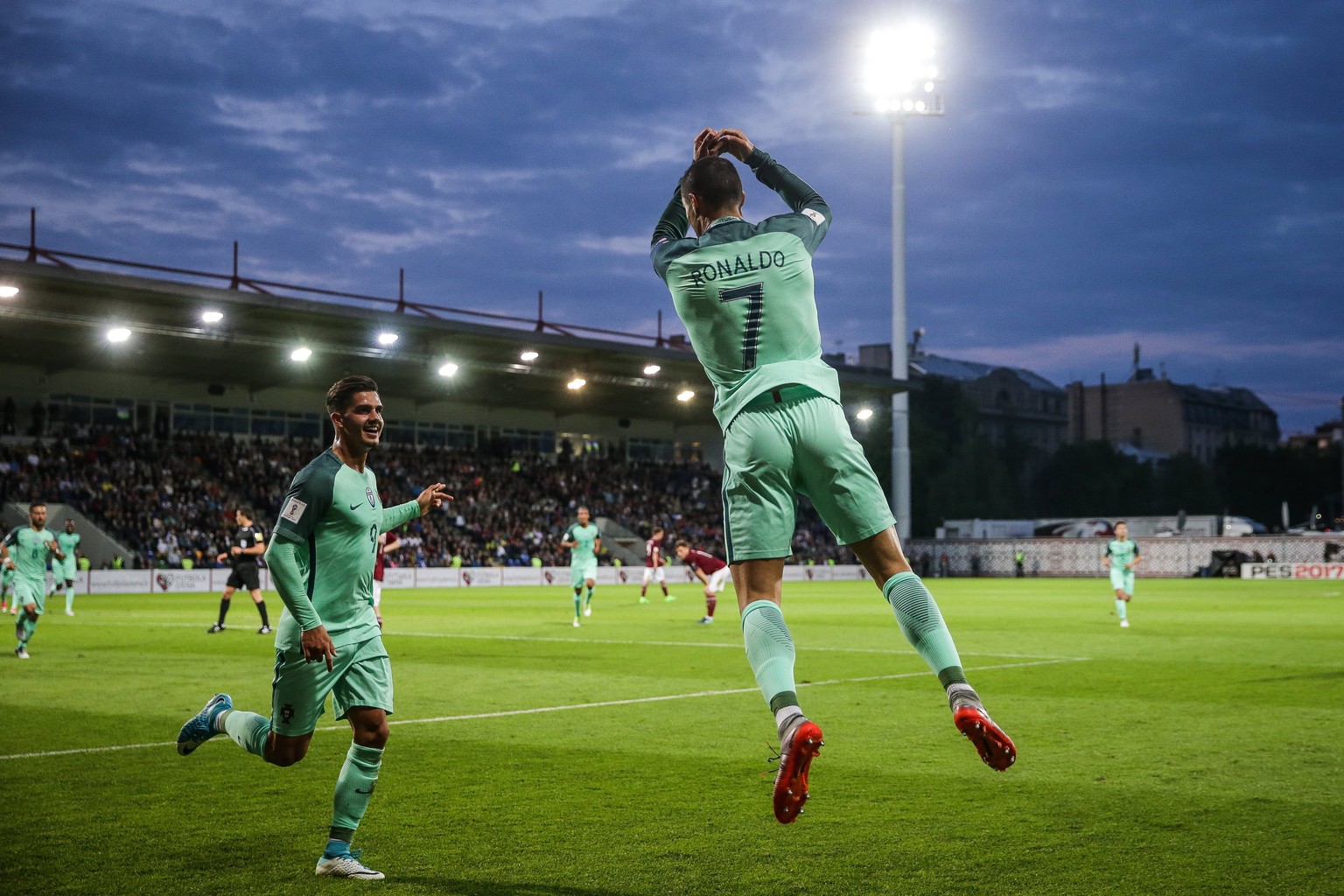 epa06019838 Portugal&#039;s Cristiano Ronaldo celebrates after scoring against Latvia during the FIFA World Cup 2018 qualifying soccer match between Latvia and Portugal at Skonto Stadium, in Riga, Lat ...