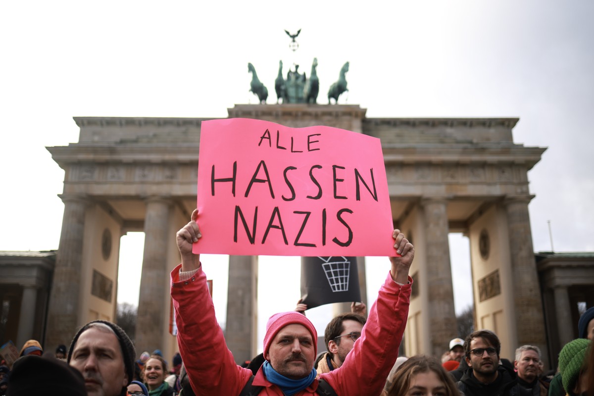 «Tous détestent les nazis»: manif contre l'AfD à Berlin.