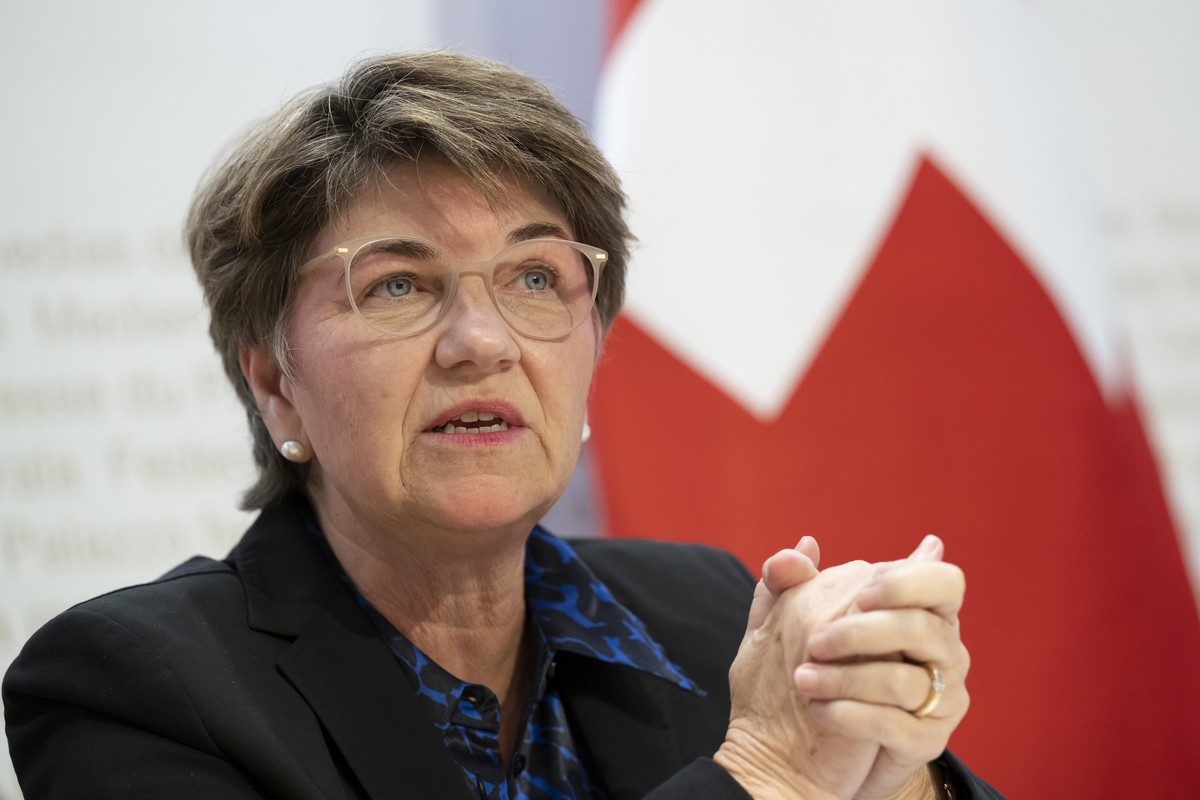 Bundesraetin Viola Amherd spricht an einer Medienkonferenz ueber die Themen "Personalgeschaeft" und "Ueberfuehrung des NCSC in ein Bundesamt im VBS", am Freitag, 2. Dezember 2022,  ...