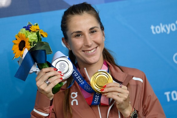 Tokyo 2020 Olympics, Olympic Tennis Event Belinda Bencic SUI with her 2 Olympic Medals Photo: Sportfoto Zimmer/Daniel Kopatsch Tokyo 2020 Olympics *** Tokyo 2020 Olympics, Olympic Tennis Event Belinda ...