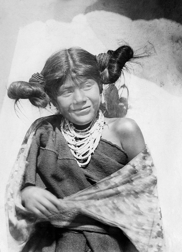 Ein Hopi-Mädchen, fotografiert von George Grantham Bain, 1905.