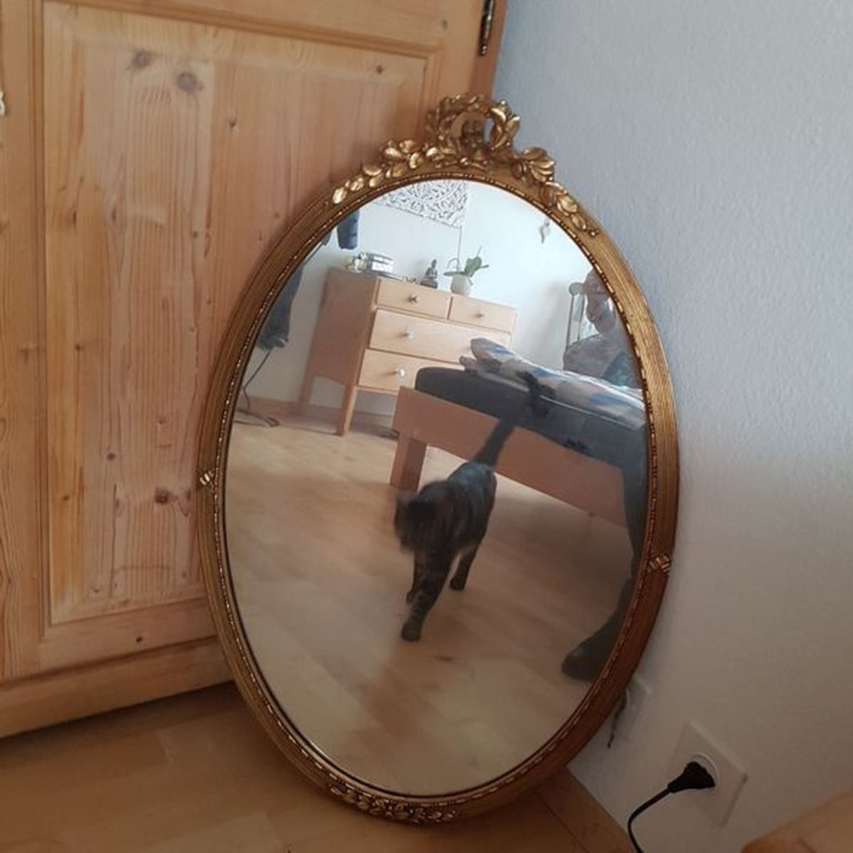 menschen, die ihre spiegel fotografieren http://ricardo.ch