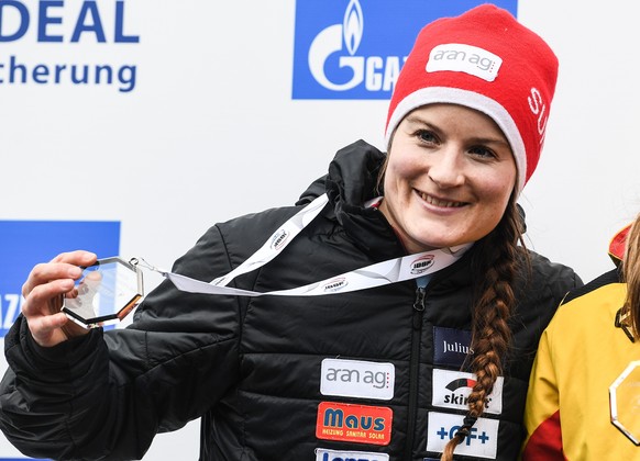 epa08258476 Second placed Marina Gilardoni of Switzerland celebrates during the award ceremony of the women&#039;s Skeleton competition at the Bobsleigh &amp; Skeleton World Championships in Altenberg ...