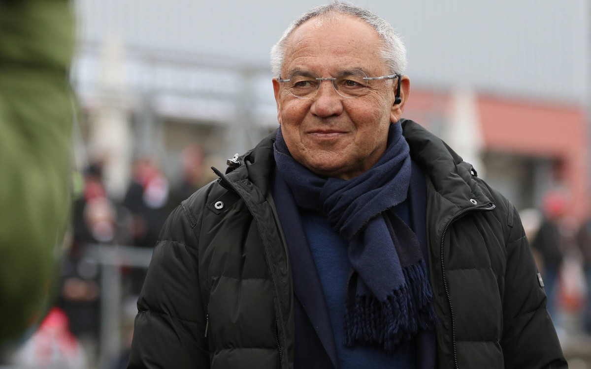 Felix Magath beerbt bei Hertha BSC den entlassenen Taifun Korkut.