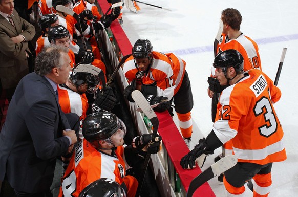 Philadelphia Flyers-Coach Craig Berube schätzt den Rat des Schweizers.