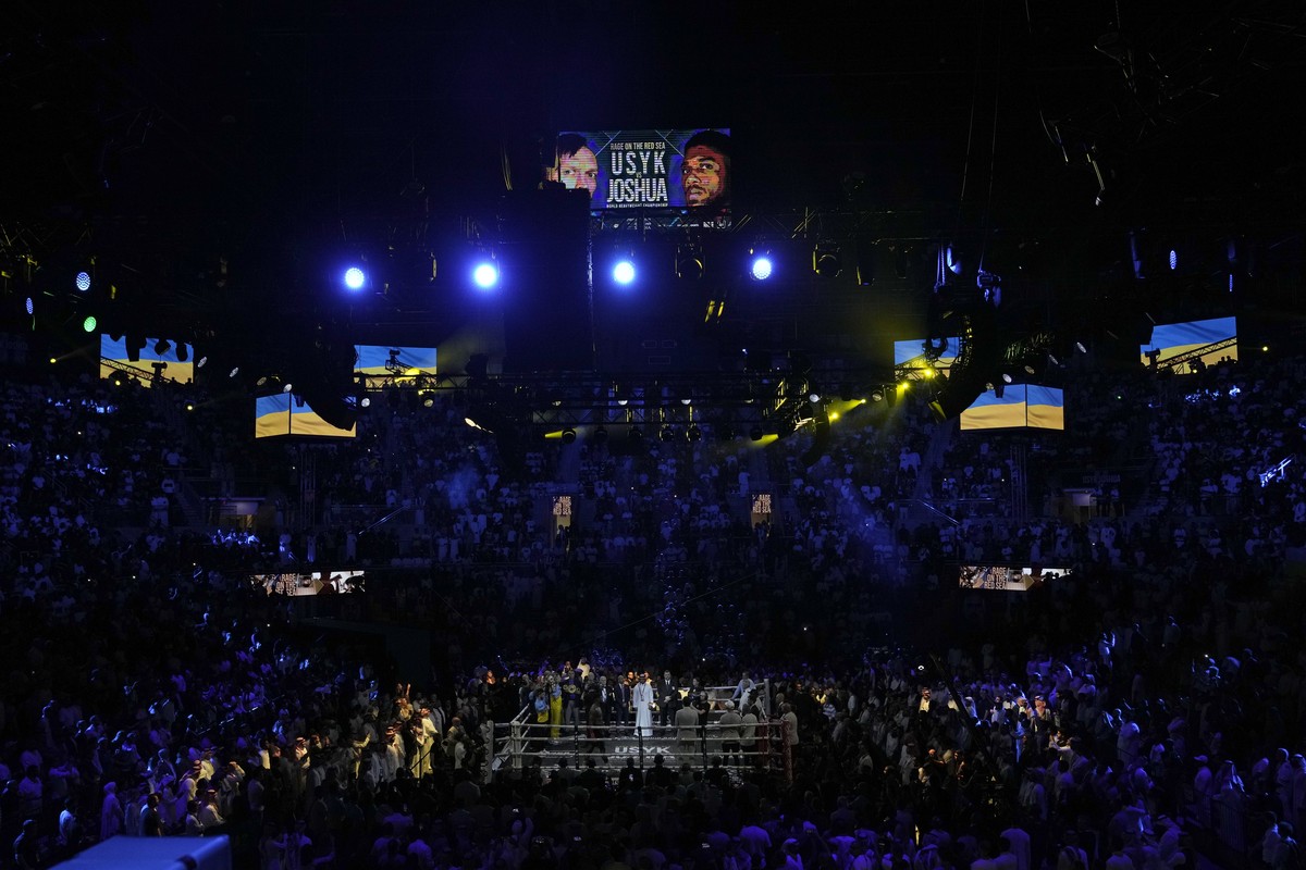 A general view of the arena before Britain's Anthony Joshua and Ukraine's Oleksandr Usyk fight in a world heavyweight title bout at King Abdullah Sports City in Jeddah, Saudi Arabia, Sunday, ...