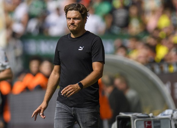 Fußball: 1. Bundesliga, Saison 2022/2023, 3. Spieltag, Borussia Dortmund - SV Werder Bremen am 20.08.2022 im Signal-Iduna-Park in Dortmund. Dortmunds Trainer Edin Terzic an der Seitenlinie, ganze Figu ...