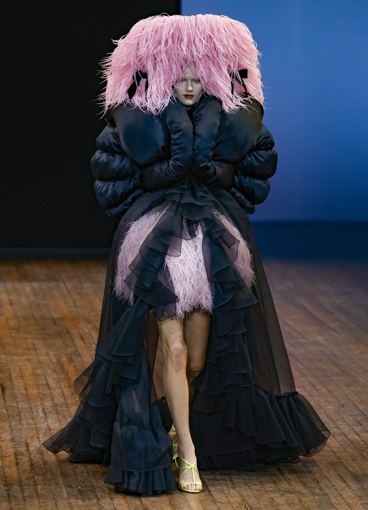 Viktor and Rolf Haute Couture Fall Winter 2025 2026 Collection show during Paris Fashion Week, July 9th, 2025 Viktor and Rolf Fashion Show Haute Couture Fall Winter 2025 2026 Collection , during Paris ...