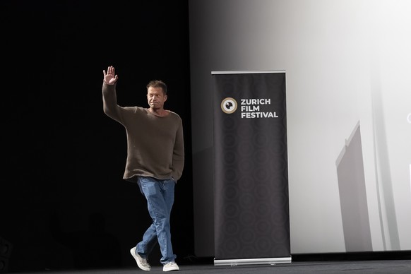 epa10215861 German actor Til Schweiger arrives on stage during a ZFF Masters talk at the 18th Zurich Film Festival (ZFF) in Zurich, Switzerland, 30 September 2022. The ZFF runs until 02 October 2022.  ...