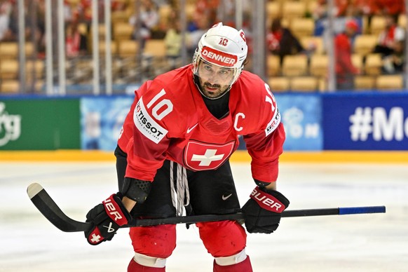 ODENSE, DENMARK - MAY 20: Andres Ambuhl of Switzerland focus before a faceoff during the 2025 Ice hockey, Eishockey World Championship, WM, Weltmeisterschaft match between Switzerland and Kazakhstan a ...