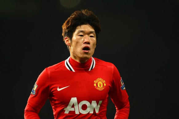 Bildnummer: 09546360 Datum: 31.01.2012 Copyright: imago/Colorsport
Football - Premier League - Manchester United vs. Stoke City Park Ji-Sung of Manchester United at Old Trafford PUBLICATIONxNOTxINxUK ...