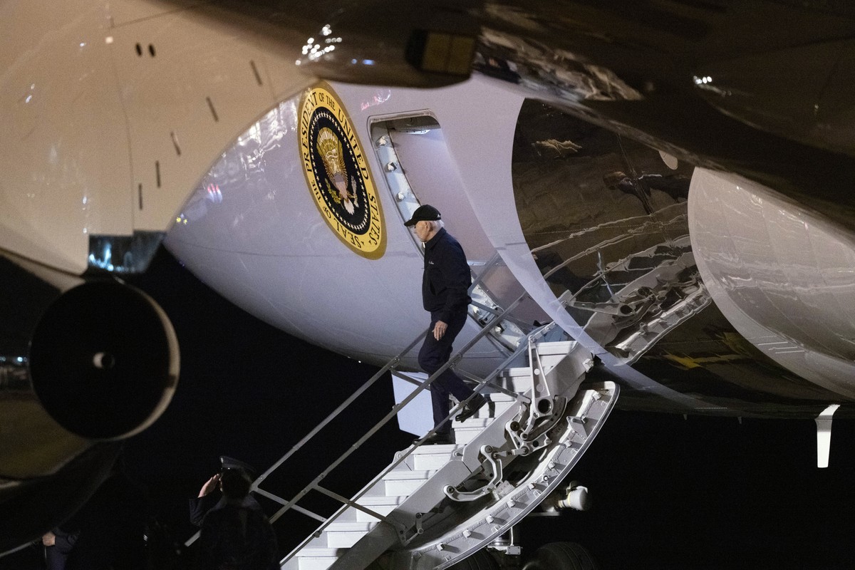 President Joe Biden disembarks Air Force One as he arrives at Dover Air Force Base, in Dover, Del., Wednesday, July 17, 2024, from a campaign trip in Las Vegas. Biden has tested positive for COVID-19  ...