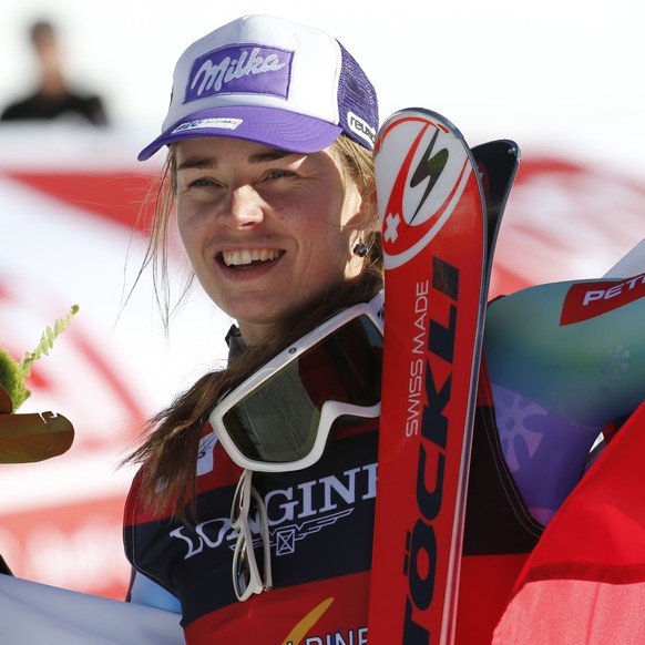 Slovenia's Tina Maze celebrates winning the women’s alpine combined competition at the alpine skiing world championships, Monday, Feb. 9, 2015, in Beaver Creek, Colo. (AP Photo/Marco Trovati)