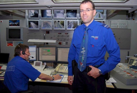 epa01456150 An undated handout picture of Daniel Anrig, (R), who has been appointed new Commander of the Vatican Swiss Guards by Pope Benedict XVI on August 19, 2008. Anrig will replace Elmar Maeder o ...