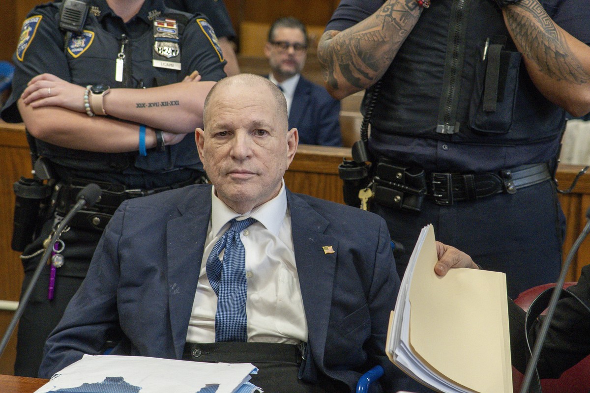 Harvey Weinstein appears for a pre-trial hearing at Manhattan Criminal Court on Wednesday, March 12, 2025, in New York. (Steven Hirsch/New York Post via AP, Pool)
Harvey Weinstein