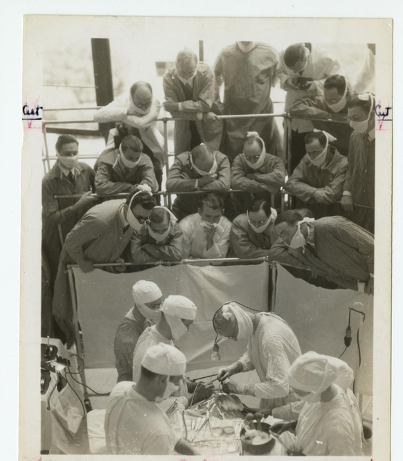 Dr. Crushing Brain Surgery

Yale University Library