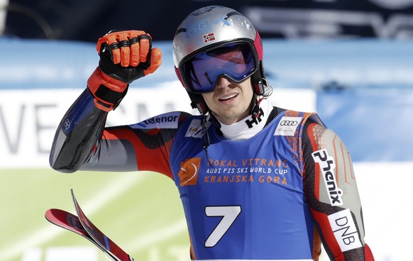 epa09820966 Henrik Kristoffersen of Norway reacts in the finish area during the second run of the men&#039;s Giant Slalom race at the FIS Alpine Skiing World Cup event in Kranjska Gora, Slovenia, 13 M ...