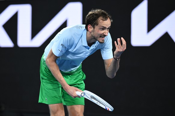 epa11828459 Daniil Medvedev of Russia reacts during the Men&#039;s Singles round 2 match against Learner Tien of USA at the Australian Open Grand Slam tennis tournament in Melbourne, Australia, 16 Jan ...
