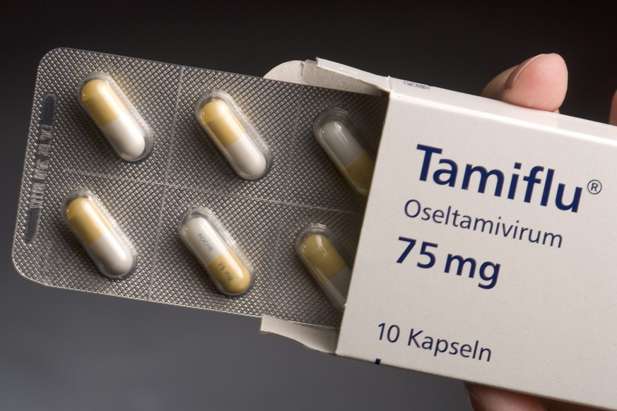 ZUR STUDIE BEZUEGLICH DES NUTZENS VON TAMIFLU STELLEN WIR IHNEN FOLGENES BILDMATERIAL ZUR VERFUEGUNG - Das Grippe-Medikament &quot;Tamiflu&quot; von Roche, fotografiert am Montag, 19. September 2005 i ...