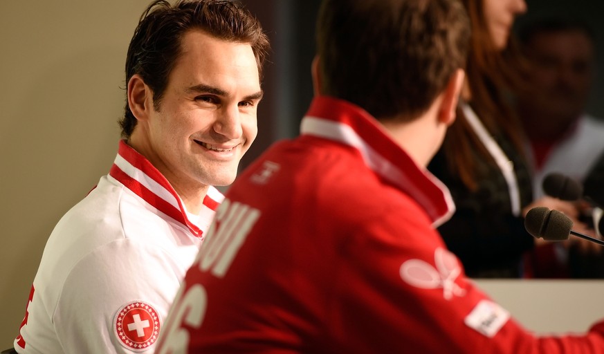 Roger Federer und Severin Lüthi an der Pressekonferenz sichtlich gut gelaunt.