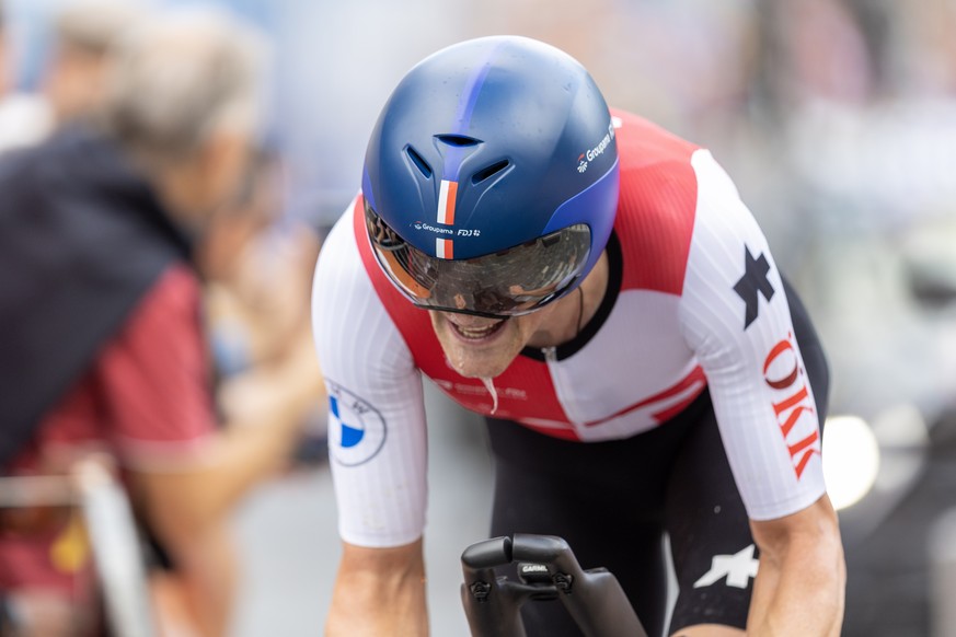 epa10795416 Stefan Kung of Switzerland competes in the Men Elite Individual Time Trial of the Road Cycling events at the UCI Cycling World Championships 2023 in Stirling, Britain, 11 August 2023. EPA/ ...