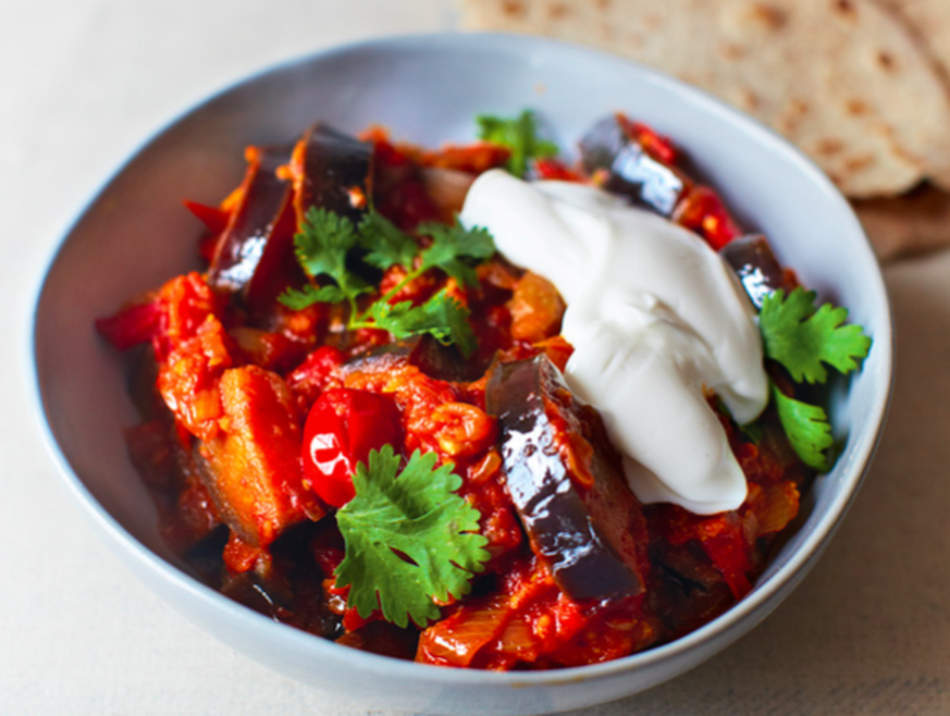 aubergine kirschtomaten tomaten vegetarisch curry indien essen food http://meerasodha.com/aubergine-and-cherry-tomato-curry/