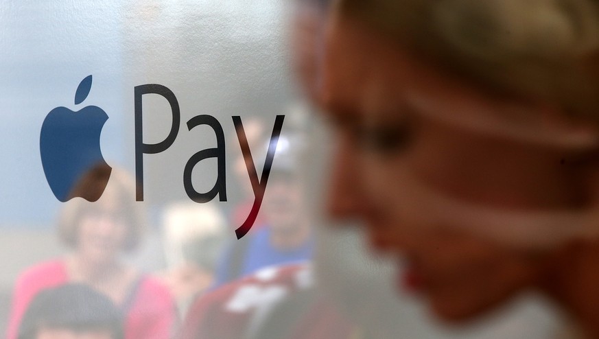 Apple Pay macht anderen mobilen Bezahldiensten Konkurrenz.