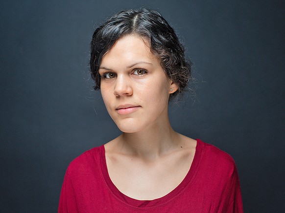 Portraits von Frauen zum Thema &quot; Frauen als Freiwild &quot;, Anonym