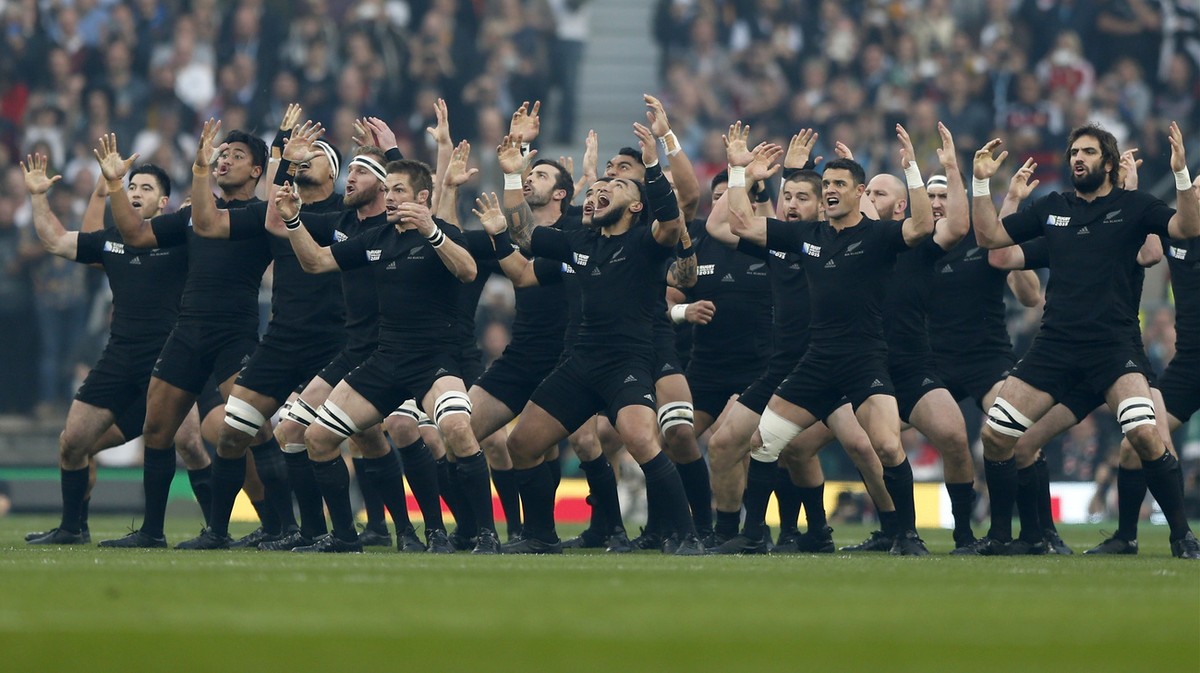 New Zealand players perform the haka before the Rugby World Cup final between New Zealand and Australia at Twickenham Stadium, London, Saturday, Oct. 31, 2015. (AP Photo/Frank Augstein)
