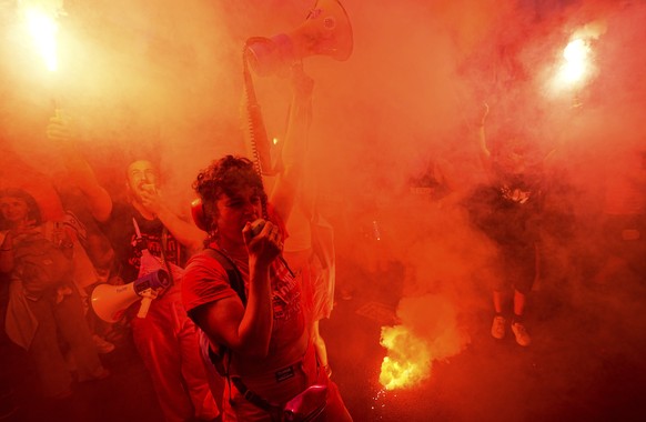 Israelis protest against plans by Prime Minister Benjamin Netanyahu&#039;s government to overhaul the judicial system, in Tel Aviv, Israel, Saturday, July 1, 2023. (AP Photo/Ariel Schalit)