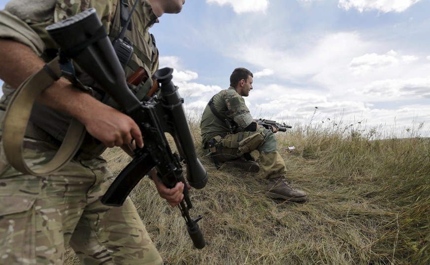 Ukrainische Soldaten in der Nähe von Doneszk.