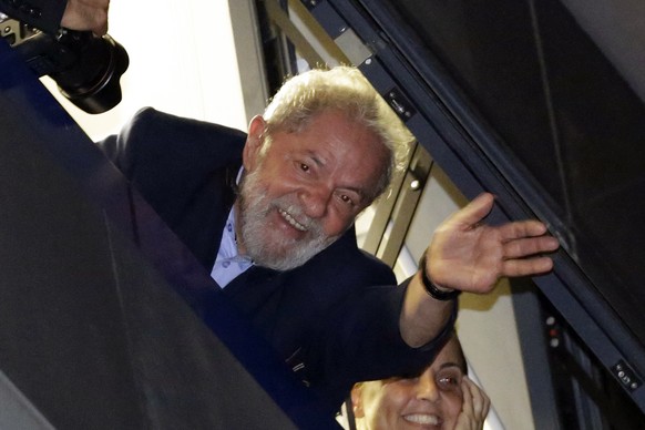 FILE - In this April 5, 2018 file photo, Brazil&#039;s former President Luiz Inacio Lula da Silva waves to supporters, in Sao Bernardo do Campo, Brazil. The Workers’ Party presidential candidate, univ ...