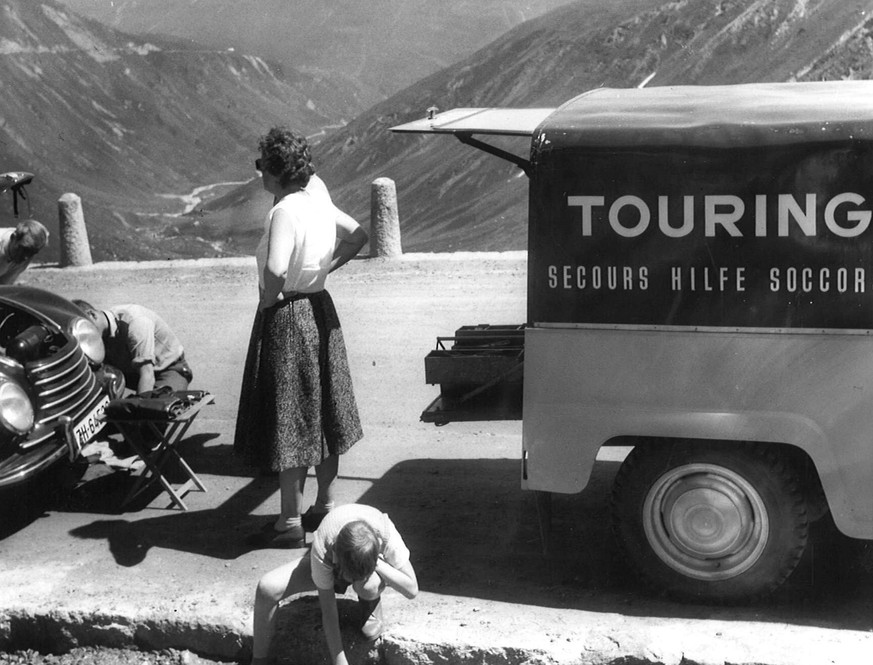 130 Jahre TCS 

https://www.tcs.ch/de/der-tcs/rund-um-den-tcs/geschichte.php