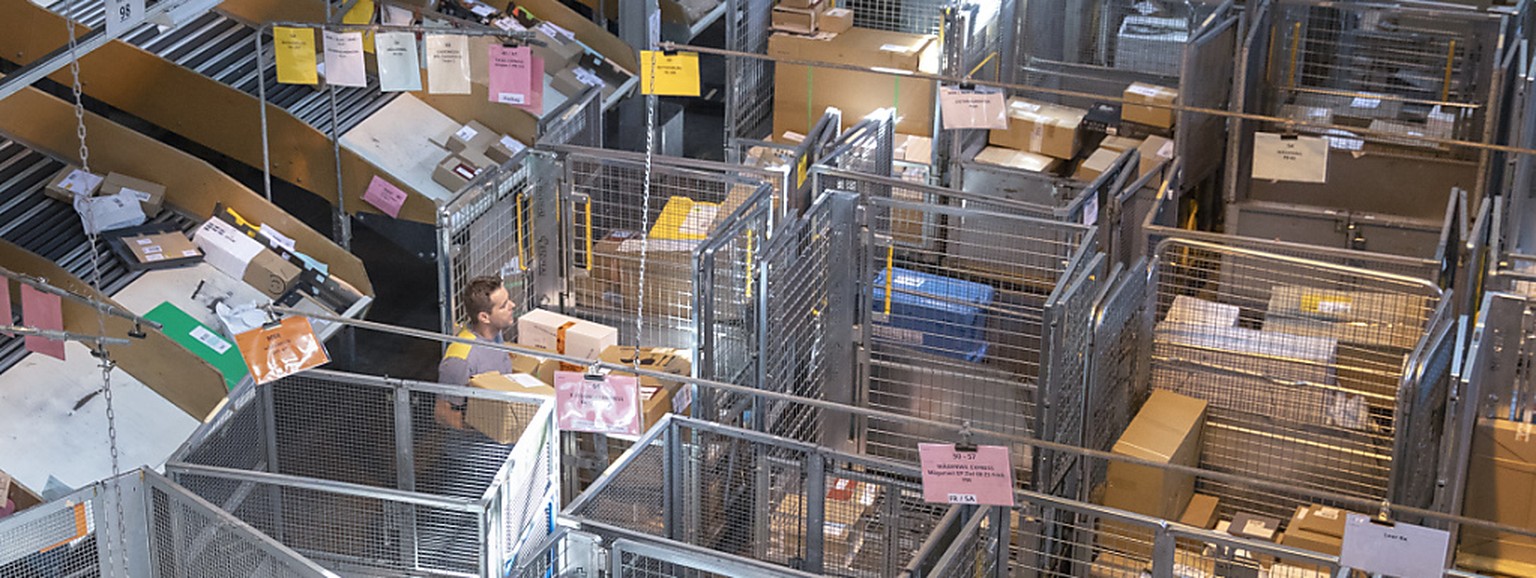 Die Post erlebte 2019 eine Paketschwemme. Mit über 148 Millionen verarbeiteten Paketen verzeichnete sie wiederum einen Allzeitrekord. (Archivbild)