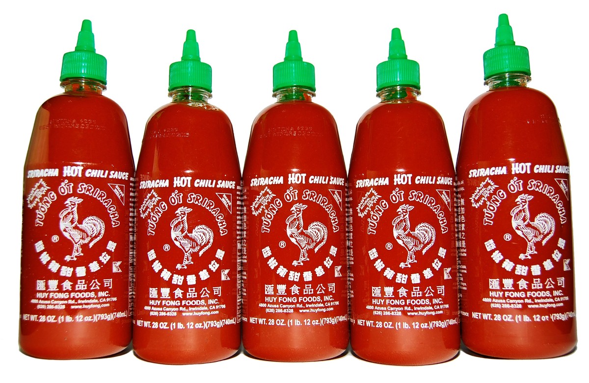 sriracha hot sauce cock sauce thailand vietnam scharfe sauce chili asiatisch essen