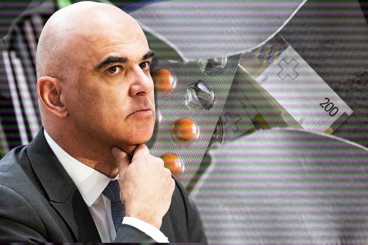 Alain Berset annonce une très forte hausse des primes maladies pourn 2024.