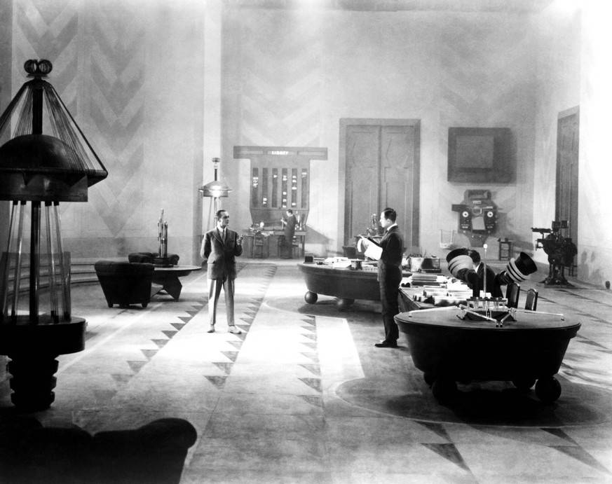 METROPOLIS, Alfred Abel left, 1927 Courtesy Everett Collection ACHTUNG AUFNAHMEDATUM GESCHƒTZT PUBLICATIONxINxGERxSUIxAUTxONLY Copyright: xCourtesyxEverettxCollectionx MCDMETR EC036
