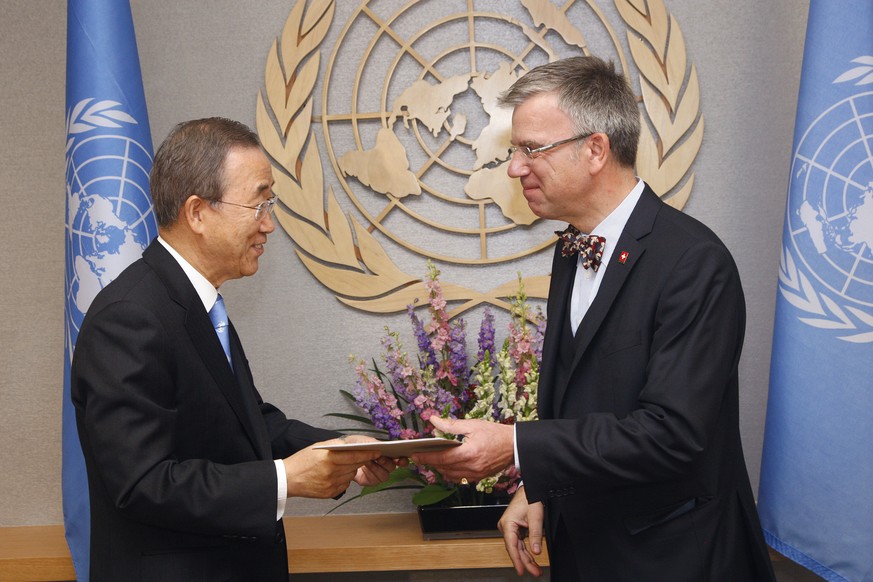 Paul Seger überreicht Generalsekretär Ban Ki Moon am 4. Juni 2010 sein Beglaubigungsschreiben.