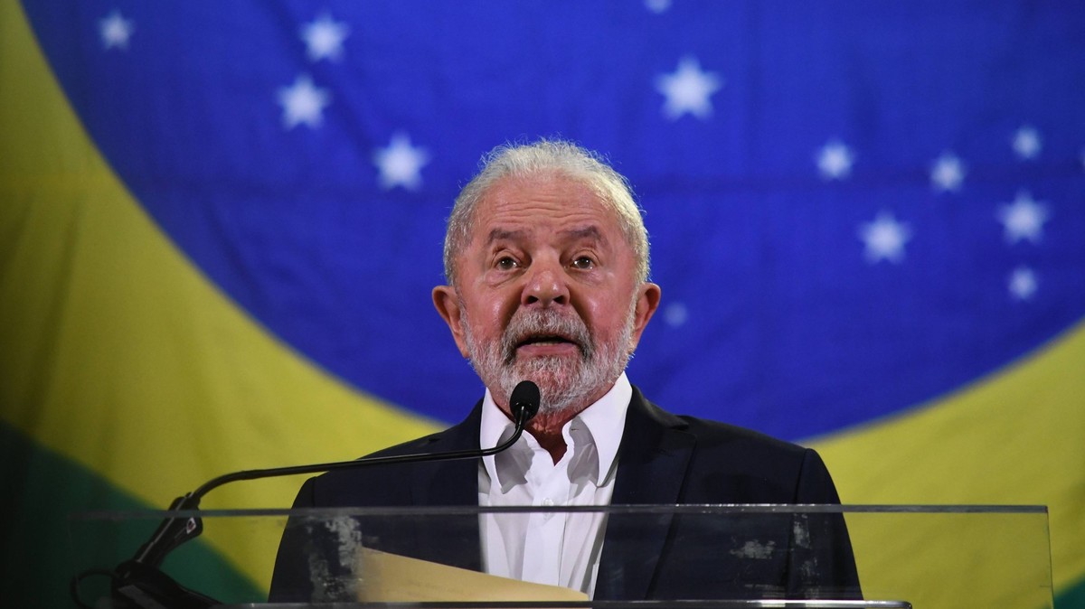 RECORD DATE NOT STATED The current president, Luiz Inacio Lula da Silva PT, is competing in the second round of the presidential elections. Sao Paulo PT, October 25, 2026 - Lula/Politics/President/Arc ...