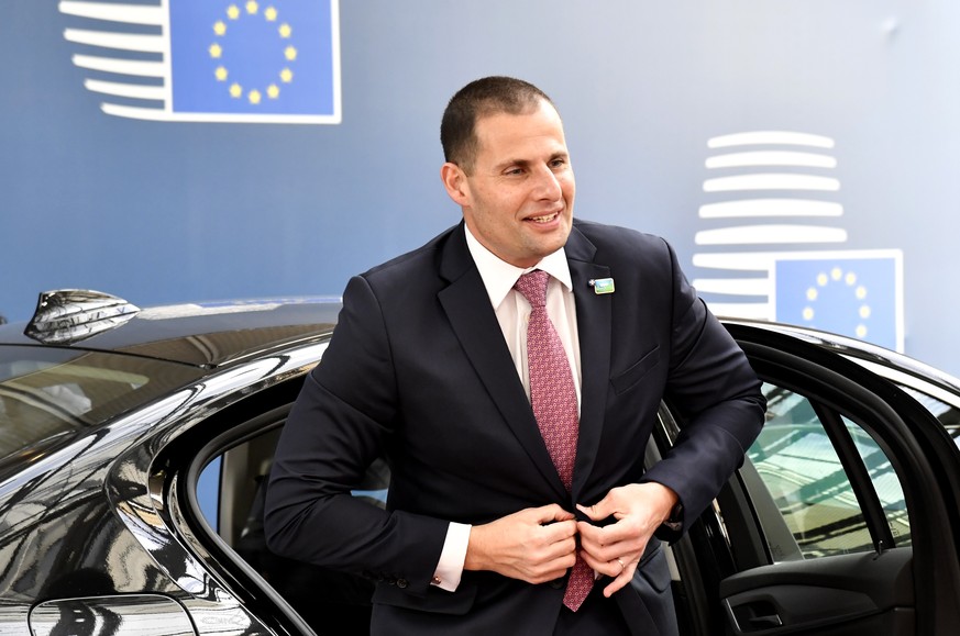epa09765673 Malta&#039;s Prime Minister Robert Abela arrives for an extraordinary meeting of EU leaders to discuss Ukraine at the European Council building in Brussels, Belgium, 17 February 2022. EU l ...