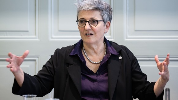 Nicoletta della Valle, Direktorin Fedpol, aeussert sich an einer Medienkonferenz zum Bundesgesetz ueber die polizeilichen Massnahmen zur Bekaempfung von Terrorismus, am Montag, 13. Juni 2022, in Bern. ...