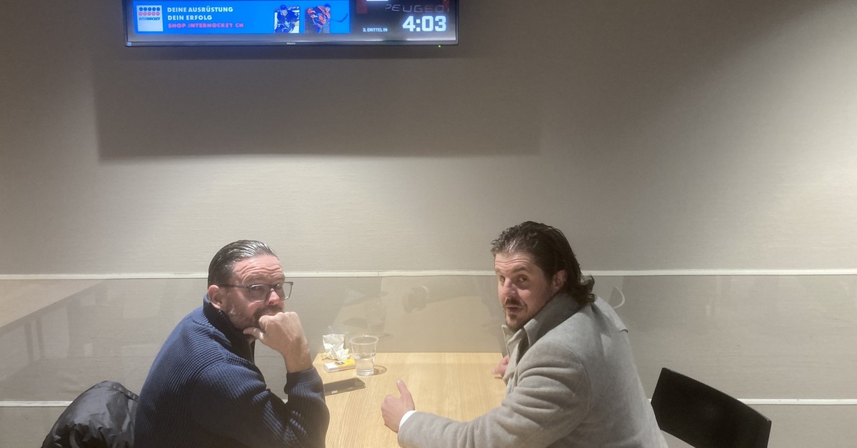 Grosses-Kino-beim-SCB-Nullnummern-auf-dem-Eis-und-dealen-mit-Lausanne