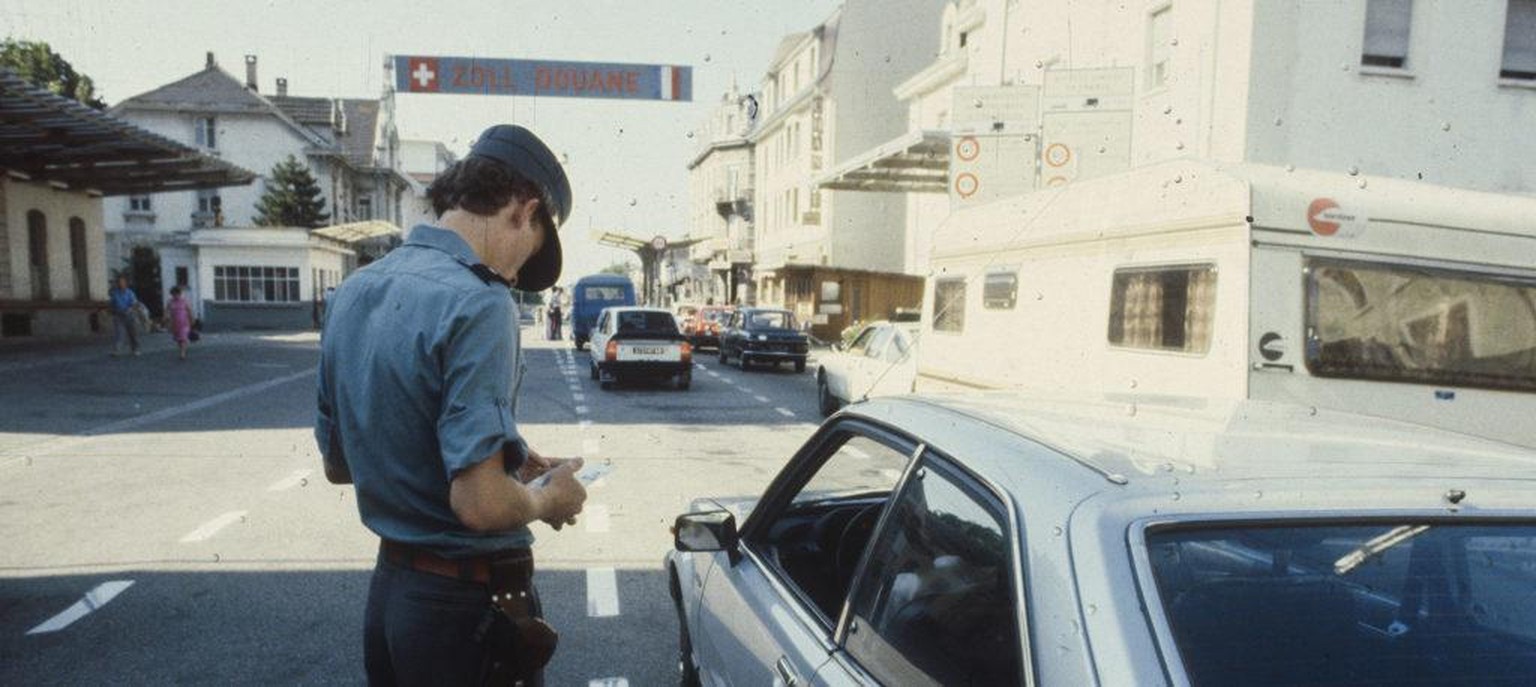 Kontrolle an der Grenze zwischen Frankreich und der Schweiz, 1984.