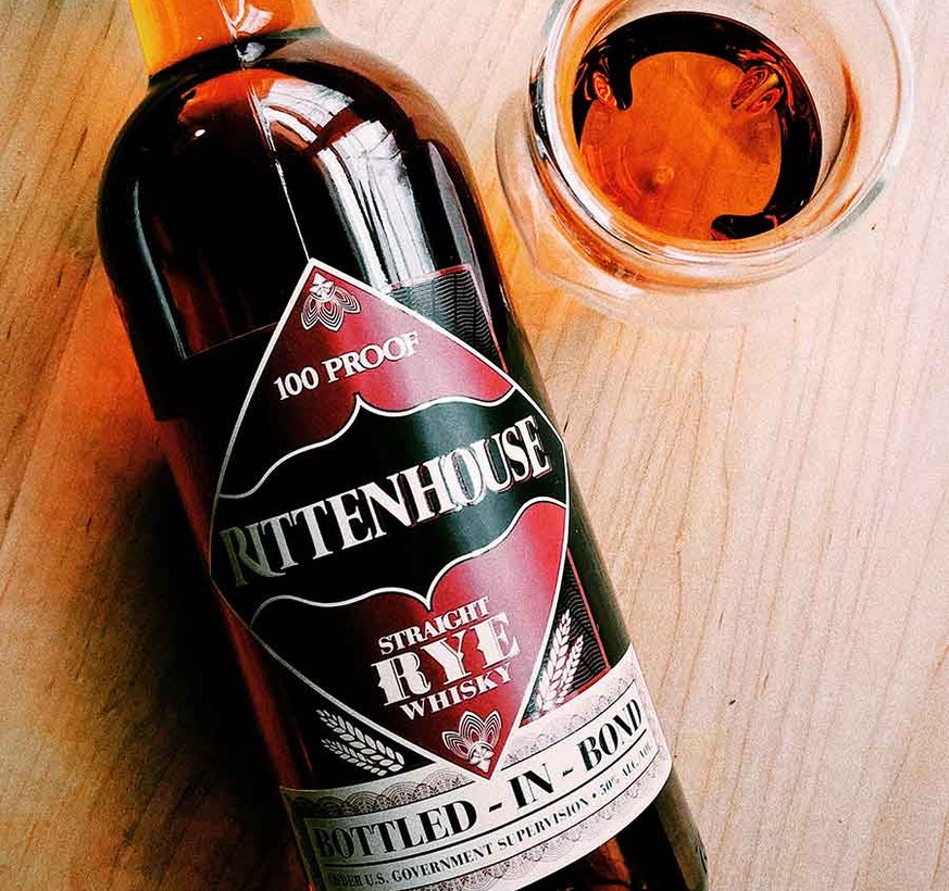 rittenhouse rye whiskey whisky trinken drinks alkohol schnapps http://thejoshcary.com/how-to-score-a-bottle-of-pappy-van-winkle/rittenhouse-rye-whiskey-bottled-in-bond-heaven-hill-distillery/