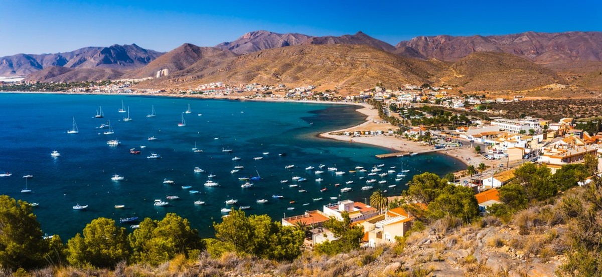 Der Strand La Azohia in Murcia.