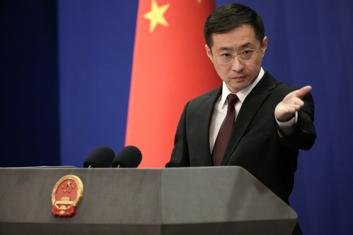epa11230713 Chinese foreign ministry spokesperson Lin Jian gestures as he holds a press conference in Beijing, China, 20 March 2024. Hong Kong on 19 March passed a new national security law, called Ar ...