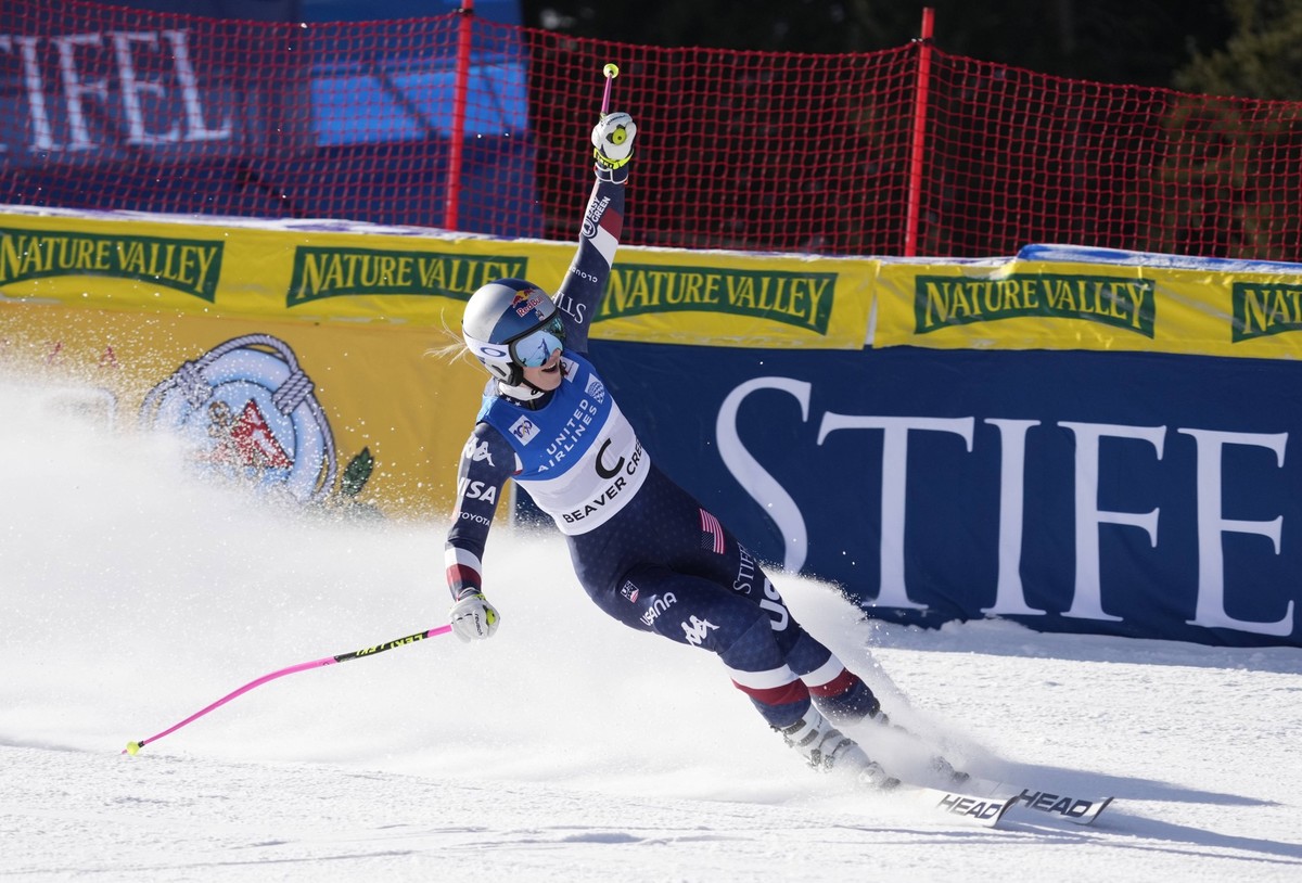 Alpine Skiing: 2024 Stifel Birds of Prey Audi FIS Alpine Ski World Cup Dec 14, 2024 Beaver Creek, CO, USA Lindsey Vonn of the United States reacts in the finish area after racing as a forerunner in th ...