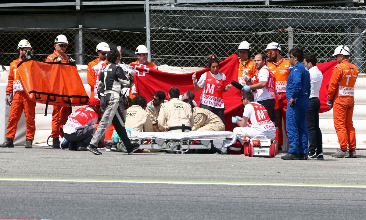 Der 24-jährige Spanier Luis Salom ist noch auf der Unfallstelle verstorben.