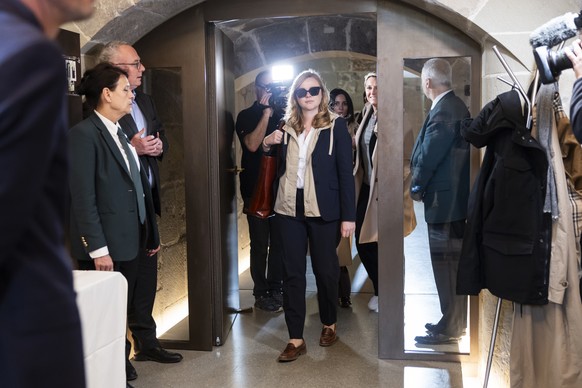 KEYPIX - Valerie Dittli, conseillere d&#039;Etat vaudoise, arrive lors d&#039;une conference de presse au sujet des mesures prises suite a l&#039;analyse au sein du DFA ce vendredi, 21 mars 2025 a Lau ...